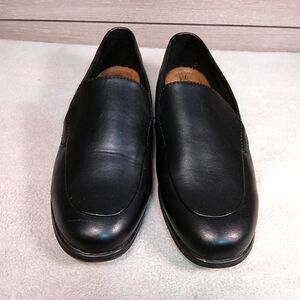 Solanz Women’s Black Flats Leather Loafers Banks Size 8.5W